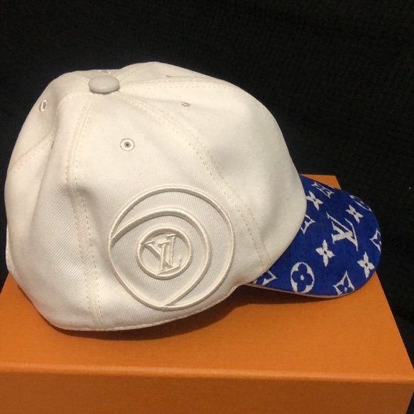 Louis Vuitton hat - Picture 4 of 10